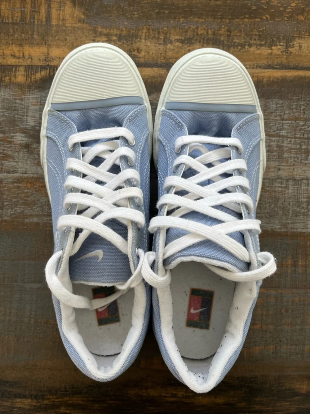 Nike Light Blue and White Low-Top Canvas Sneakers - Picture 1 of 6